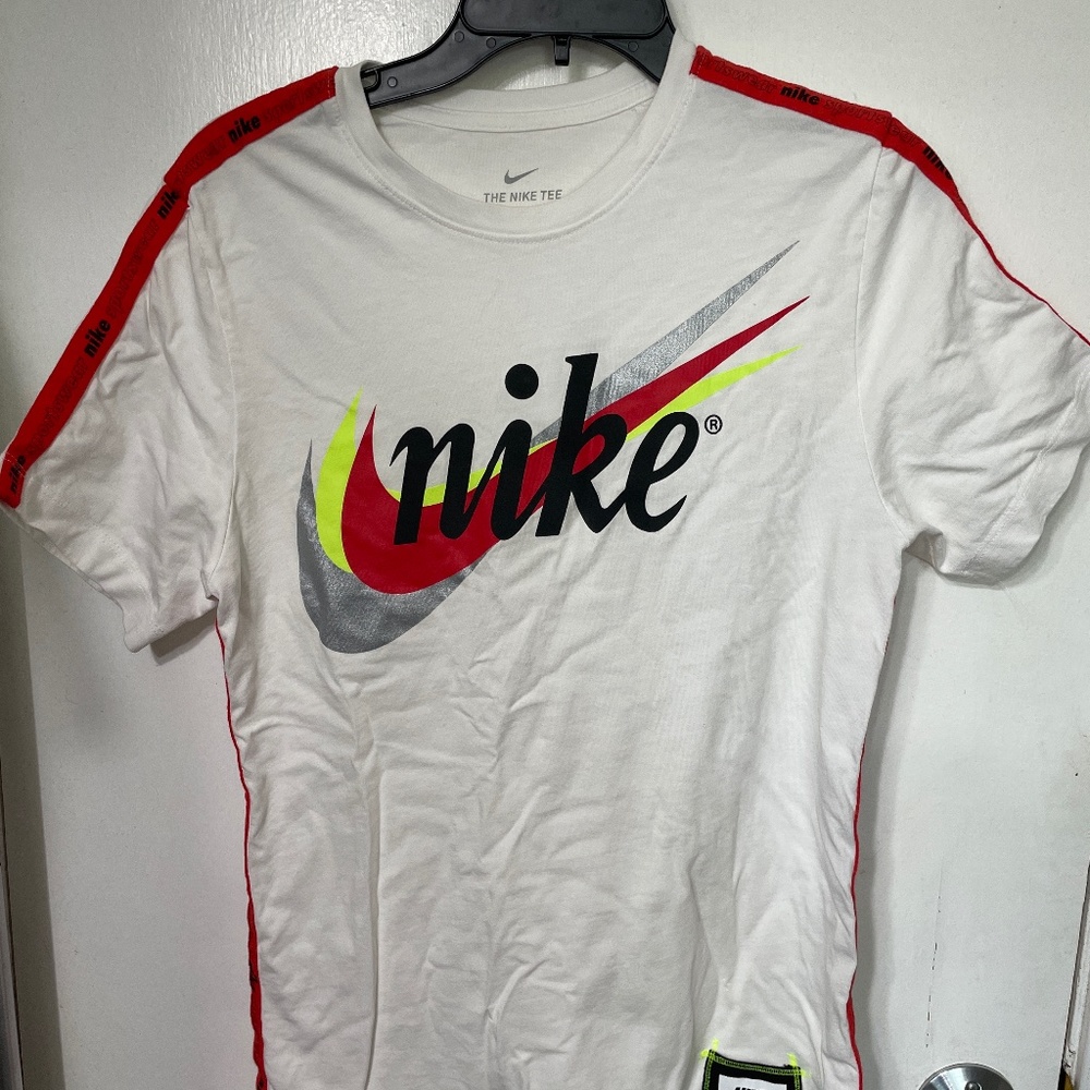 Nike tee shirt